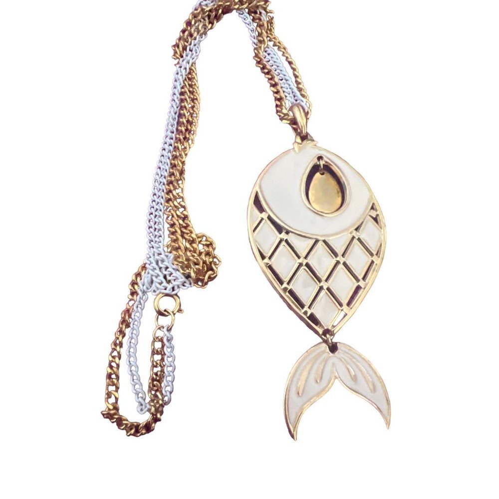 Vintage Articulated Cream Enamel Goldtone Fish Pendant Necklace Mod Retro Rare